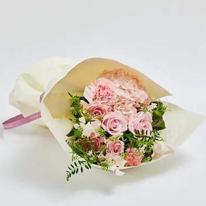 Flower Delivery in Japan Tokyo – Roses Carnations Bouquet