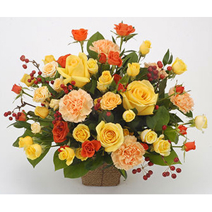 Roses & Carnations Arrangement - Online Flower Delivery Japan