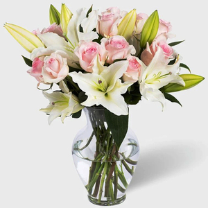 Flower Delivery Tokyo | Pink Roses with Lilies in Vase