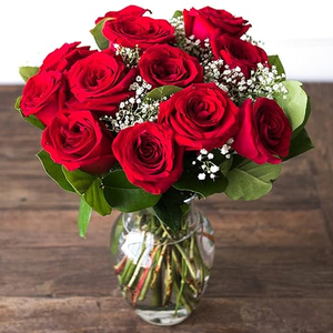 Online Flower Delivery Tokyo | 12 Red Roses in Vase