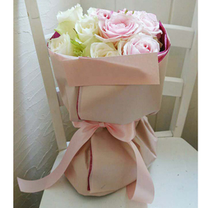 8 White & Pink Roses Bouquet | Flower Delivery Tokyo