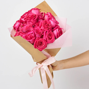 Japan Flower Shop - 2 Dozen Pink Roses Bouquet