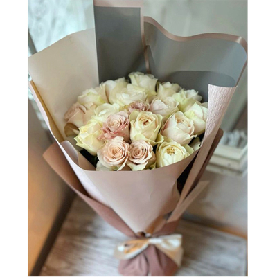 Best Flower Delivery Tokyo | White Pink Roses Bouquet